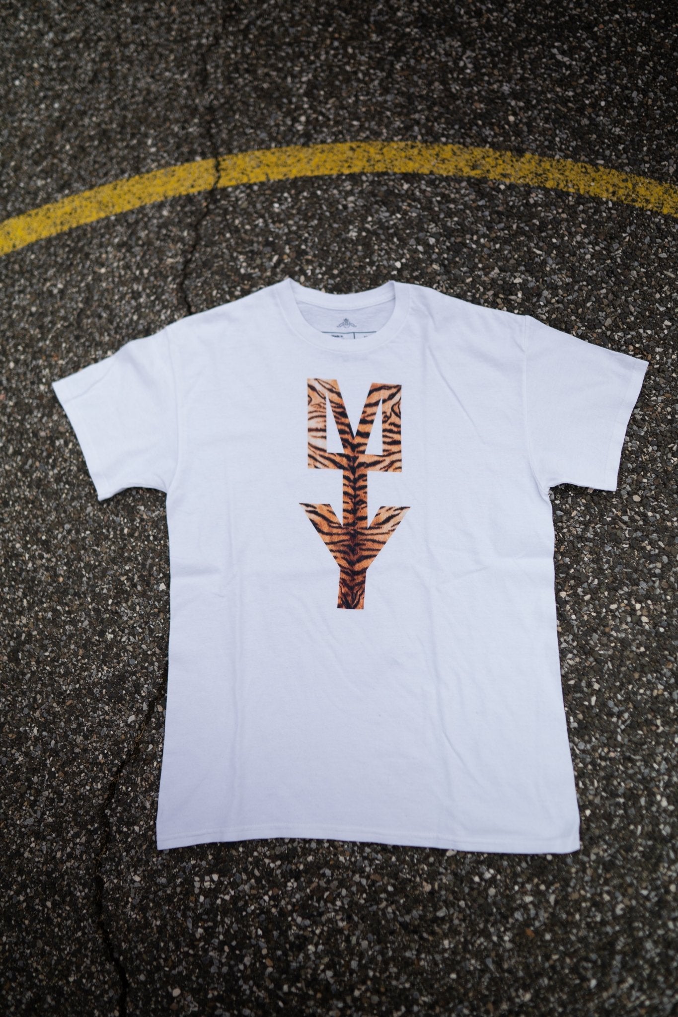 "TIGER" TEE WHITE - mortify.eu